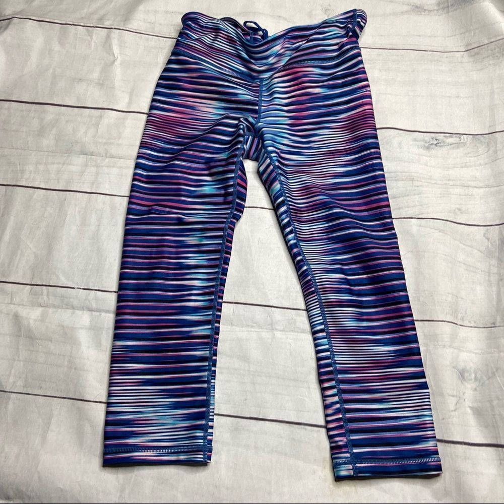 Gap fit stripe crop leggings small
